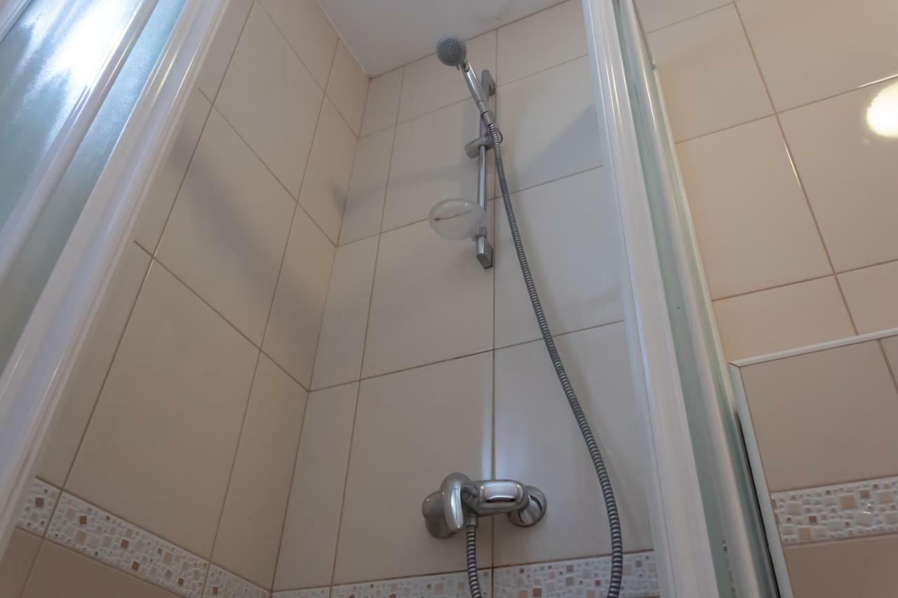 Apartmán Abby Kornić Exteriér fotografie