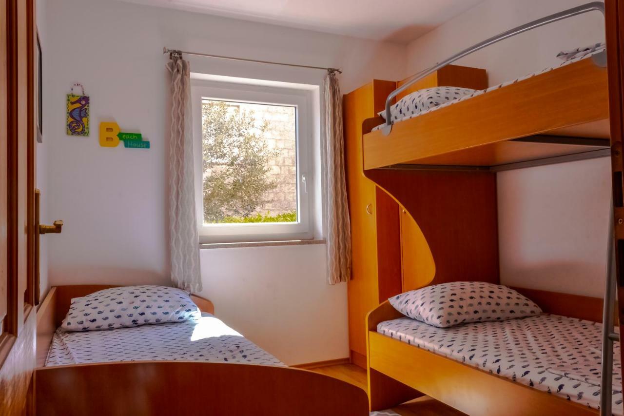 Apartmán Abby Kornić Exteriér fotografie